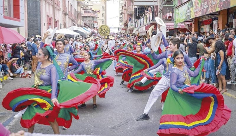 ¡EVELYN SALGADO ENCABEZÓ EL TRADICIONAL PASEO DEL PENDÓN!