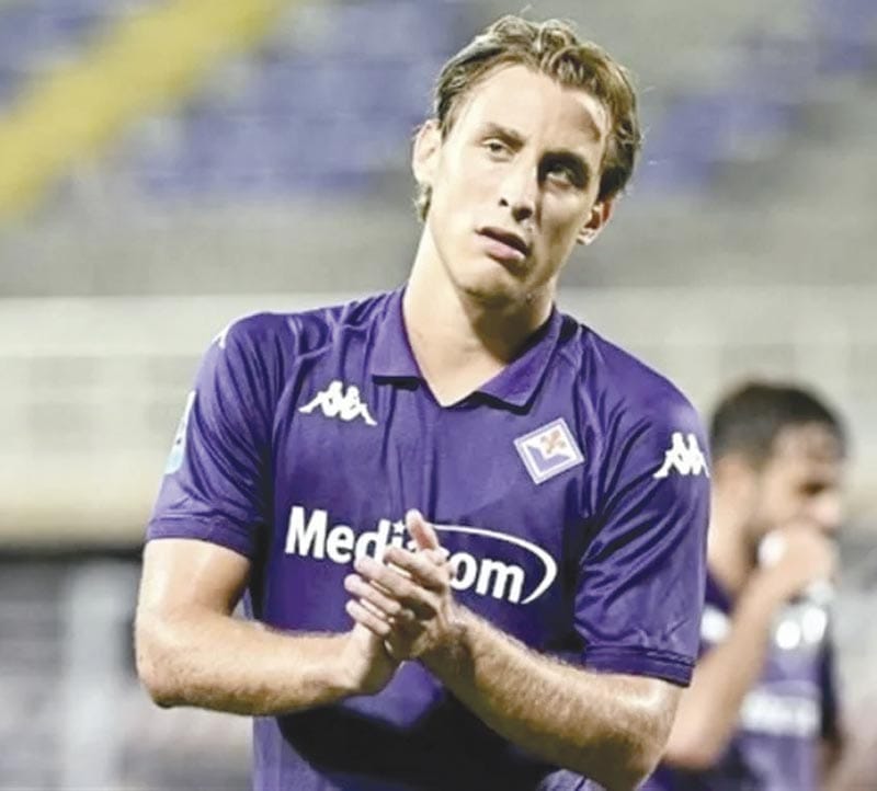 ¡SE DESPLOMA JUGADOR DE LA FIORENTINA!