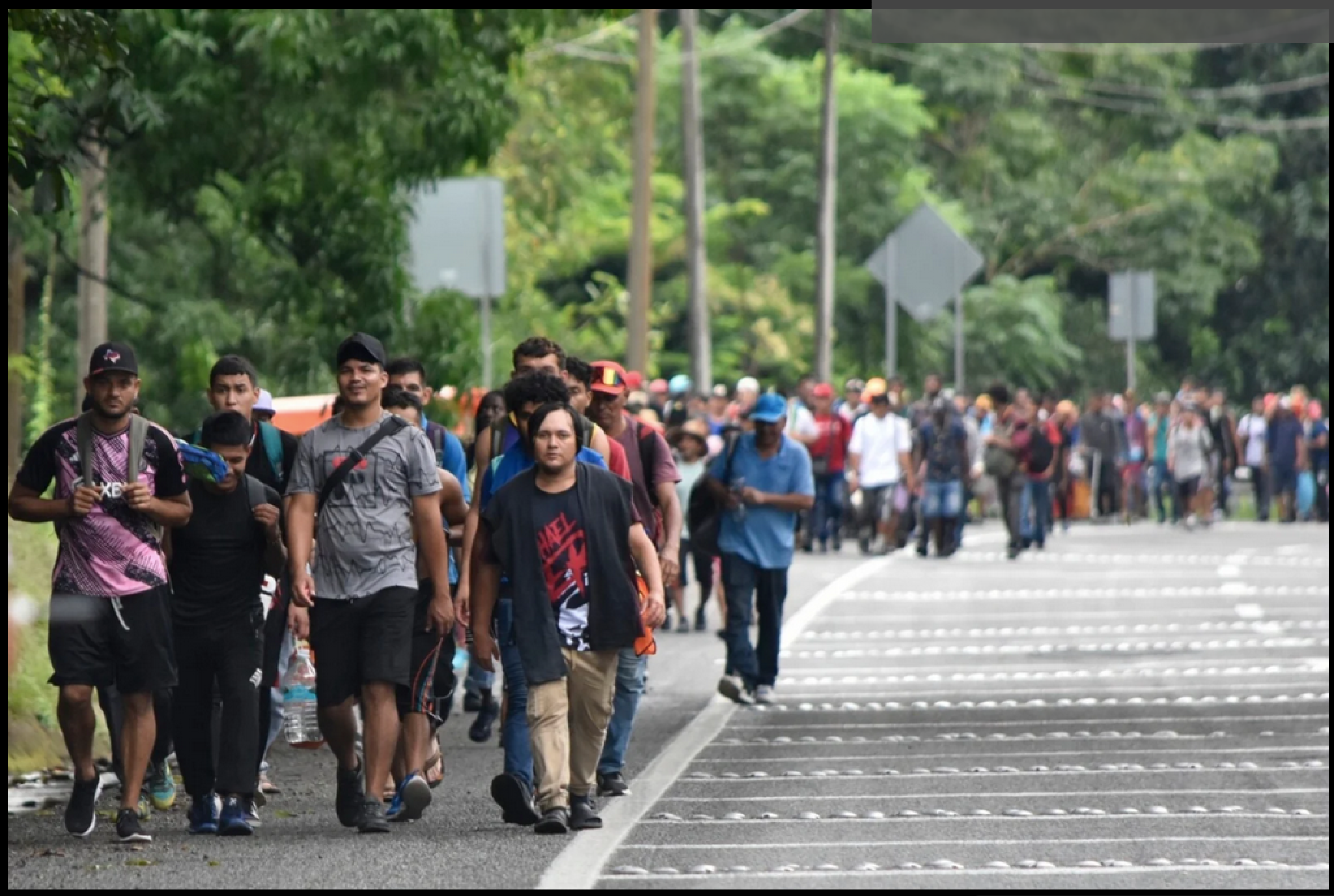 ¡AUTORIDADES MEXICANAS DISPERSAN DOS CARAVANAS DE MIGRANTES!