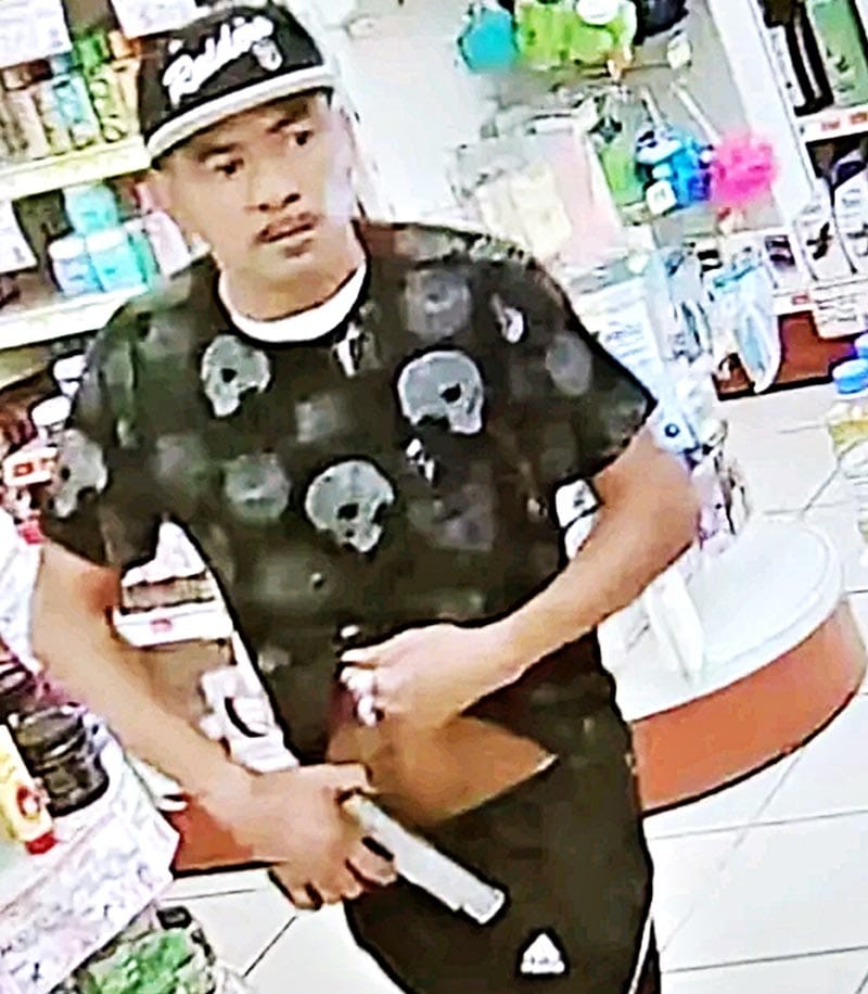 ¡BUSCAN A PISTOLERO POR ASALTAR FARMACIA EN TEJERÍA!