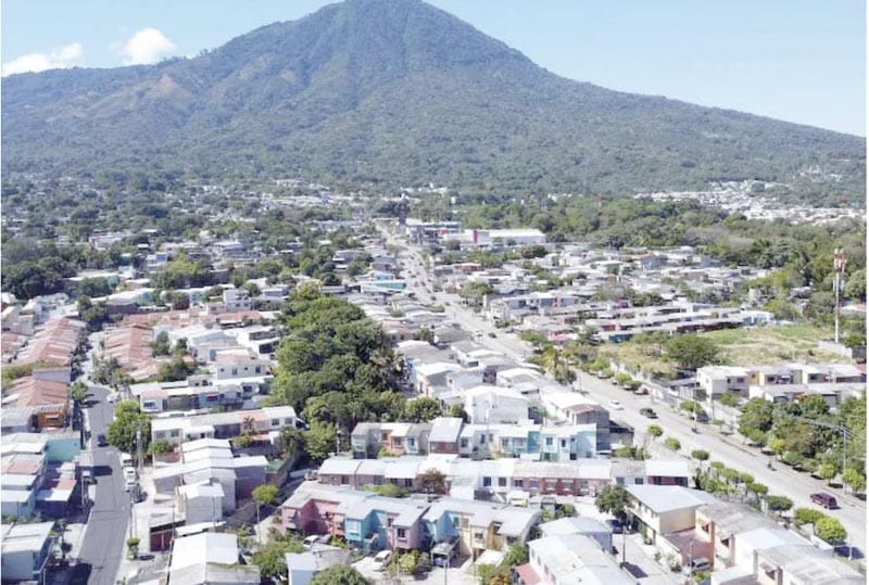 ¡TIEMBLA EN GUATEMALA Y EN SAN SALVADOR! - AY NANITAS