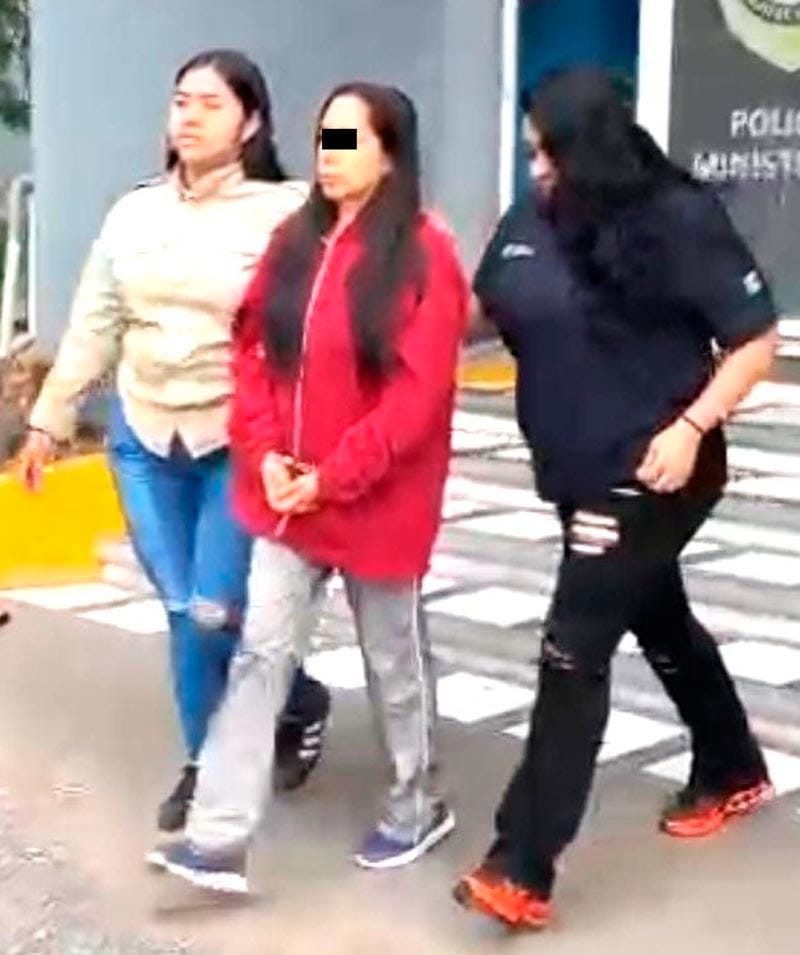 ¡CAE PELIGROSA SECUESTRADORA!