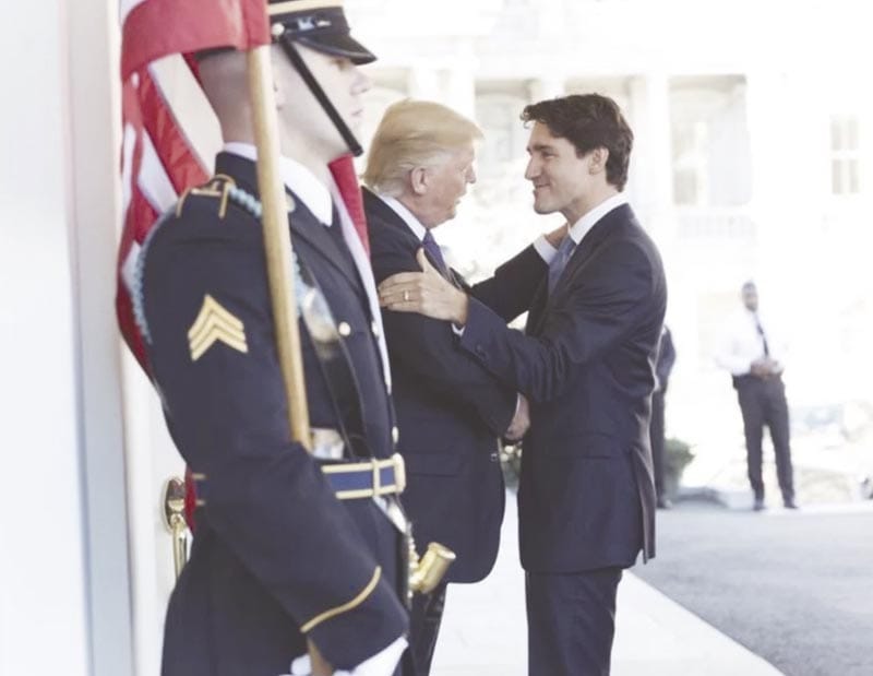 ¡ASÍ REACCIONÓ TRUMP A LA RENUNCIA DE TRUDEAU: “A MUCHOS EN CANADÁ LES ENCANTARÍA SER EL ESTADO 51”!