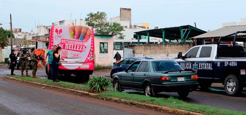 ¡ABUELITA PIERDE LA VIDA APLASTADA POR CAMIÓN DE PASAJE!