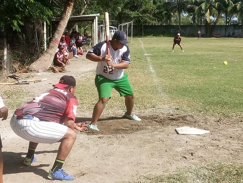 ¡ÁGUILAS FRENTE A PADRES INICIAN TORNEO!