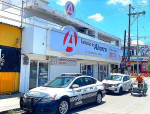 ¡“NINJA” ASALTA FARMACIA DEL AHORRO EN EJÉRCITO MEXICANO!