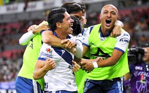 ¡CAMPANADA POBLANA! -Los de la Franja le pega 3-2 al Atlas en Jalisco