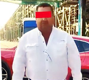 ¡SUPERVISOR DE PEMEX AGREDE A TRABAJADOR EN DOS BOCAS!