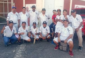 ¡LIMPIA PÚBLICA YA ES TERCER LUGAR EN PELOTA PLAYERA!