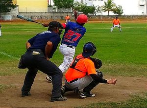 ¡COMPADRES, POLLOS Y PANZERS, POR EL TÍTULO EN EL SOFTBOL!