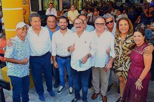 MAGNA INAUGURACIÓN DE "VERACRUZANEA" -En los Tradicionales Portales de Lerdo