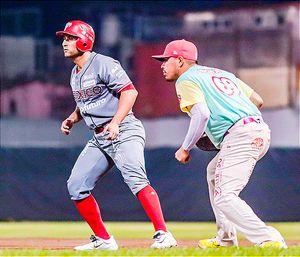 ¡EL ÁGUILA DE VERACRUZ SE SOLIDARIZA CON GUERRERO, HAY CENTRO DE ACOPIO! -En el Estadio Beto Ávila