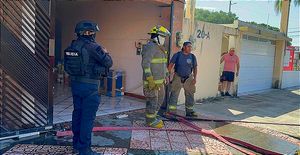 ¡CONATO DE INCENDIO POR CAFETERA! -Propietario de la casa logra sofocar el incendio en el fraccionamiento Virginia