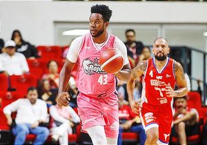 ¡Regresan a la Senda del Triunfo! -Halcones Rojos derrotan 101 a 82 a CorreBasket