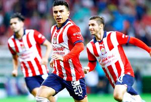 ¡CHIVAS "CALMA SUS AGUAS" CON TRIUNFO EN EL CLÁSICO TAPATÍO! -Le pega 4-1 al Atlas en el Akron