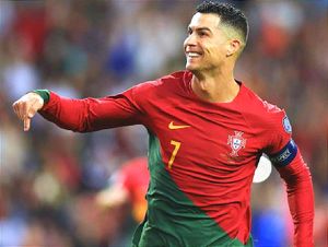 ¡COMANDA CRISTIANO PASE DE PORTUGAL A LA EUROCOPA!