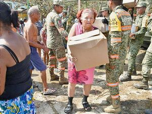 ¡FUERZAS ARMADAS INICIAN CON LA ENTREGA DE 50 TONELADAS DE VÍVERES! -y se siguen sumando...