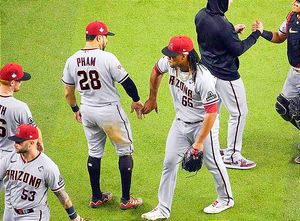 ¡LOS DIAMONDBACKS EMPAREJAN LA SERIE MUNDIAL!