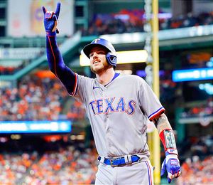 ¡RANGERS TOMA VENTAJA DE 2-0 SOBRE ASTROS! -En el segundo juego de la Serie de Campeonato de la Liga Americana