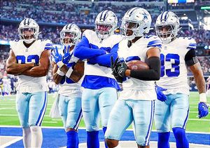 ¡LOS COWBOYS APALEA A PATRIOTS! -Los Vaqueros no tuvieron piedad de Nueva Inglaterra, que tuvo una actuación para el olvido