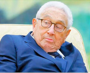 ¡MUERE KISSINGER!