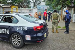 ¡MOVILIZAN A BOMBEROS POR CONATO DE INCENDIO EN ZONA DE MERCADOS!