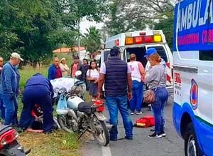 ¡ESTUDIANTES DEL COBAEV LESIONADOS EN DERRAPÓN! -En Piedras Negras