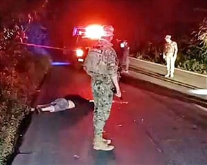 ¡MUERE ATROPELLADO POR “OVNI”! -Encontraron el Cuerpo en la Carretera