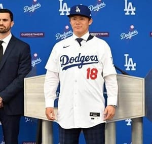 ¡LLEGA PITCHER YAMAMOTO A LOS DODGERS, POR 325 MDD!