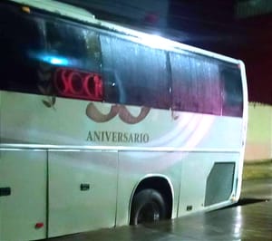 ¡AUTOBÚS DE LOS SOCIOS DEL RITMO SE FUE A UN SÚPER CRATER EN XALAPA! -*SE VAN A LA PAPANTLA PARA BAJARSE EL SUSTO...