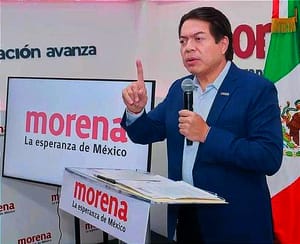 ¡“PURO PERDEDOR”, DICE DELGADO DE EQUIPO DE XÓCHITL! "SANTIAGO CREEL, PUES PERDIÓ CONTRA LÓPEZ OBRADOR, AQUÍ POR LA JEFATURA DE GOBIERNO, LUEGO SE DEDICÓ A DAR PERMISOS DE CASINOS EN LA SECRETARÍA DE GOBERNACIÓN..."