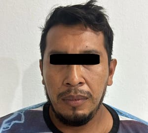 ¡ENJAULAN EN EL PENALITO A ASESINO FUGITIVO!