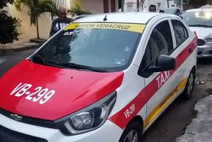 ¡PISTOLERO ATRACA A RULETERO Y SE LLEVA HASTA EL TAXI!