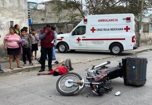 ¡REPARTIDOR HERIDO EN CHUZA DE MOTOCICLETAS!