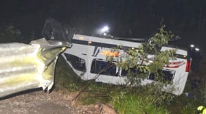 ¡DOS MUERTOS Y DIEZ HERIDOS EN VOLCADURA! *LAMENTABLE ACCIDENTE OCURRIÓ EN LA CARRETERA LAS CHOAPAS-OCOZOCOAUTLA