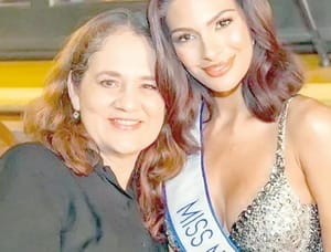 ¡DANIEL ORTEGA DESTIERRA A LOS FAMILIARES DE LA EX DIRECTORA DE MISS NICARAGUA KAREN CELEBERTTI!