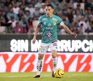 ¡DEBUTA GUARDADO EN LEÓN QUE VENCE A SANTOS!