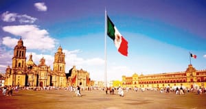 ¡EL ZÓCALO DE LA CDMX YA ES ZONA PEATONAL!