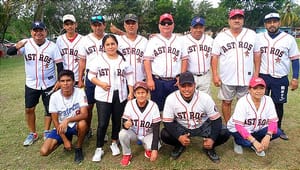 ¡LA LUZ Y CUERVOS VAN POR EL SUBLIDERATO EN LA PELOTA COLONIA CUAUHTÉMOC!