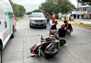 ¡SE LE ATRAVESÓ EN PUENTE MORENO! - *LA MOTOCICLISTA TERMINO MALLUGADA