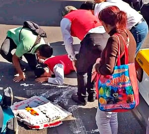 ¡SE DESMAYA TRABAJADORA DE PASTELERÍA EN CÓRDOBA! - *CAMINO A UNA ENTREGA