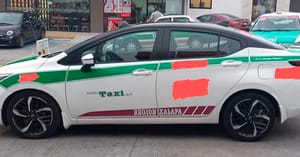 ¡NO ES DUBAI, CAPTAN TAXI DE LUJO EN XALAPA!