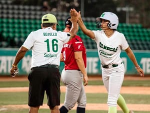 ¡OLMECAS VENCEN 14-4 AL ÁGUILA EN EL SOFTBOL FEMENIL! *Las Veracruzanas ahora van a León y Guadalajara