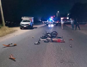 ¡EL MOTOCICLISTA PIERDE LA VIDA EN EL CHOQUE DE FRENTE CONTRA UNA CAMIONETA!