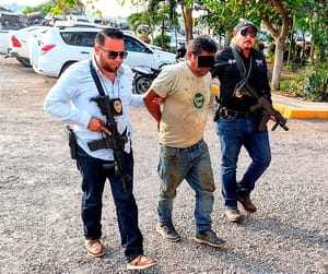 ¡CAE VIOLADOR QUE EMBARAZÓ A SU HIJASTRA!