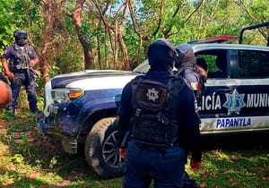 ¡SE TIROTEAN POLICÍAS Y GRUPO ARMADO EN PAPANTLA!