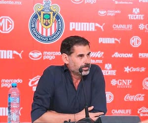 ¡FERNANDO HIERRO DEJARÁ A LAS CHIVAS POR EL EQUIPO DE CR7!