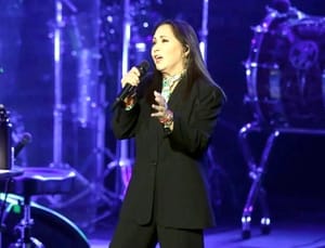 ¡HOSPITALIZAN A ANA GABRIEL POR INFLUENZA; POSPONE SHOW!