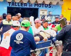¡BALEAN AL MECÁNICO DE LAS MOTOS! - CARRETERA FEDERAL ORIZABA-TEHUACÁN