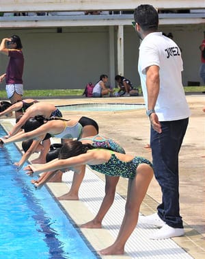 ¡REANUDAN ESCUELA DE CLAVADOS EN “LEYES DE REFORMA”!